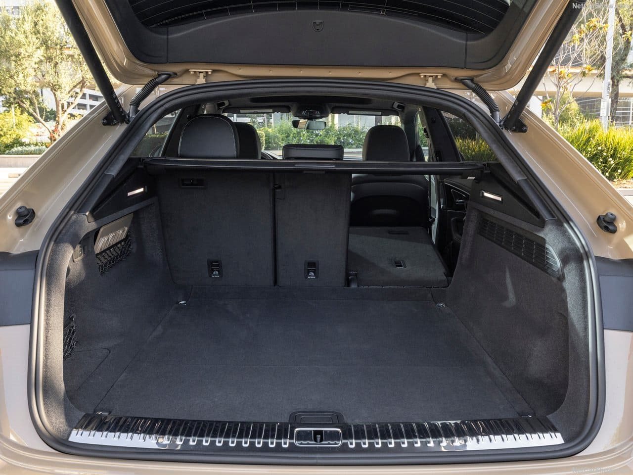 2025 - AUDI Q8 TFSI US VERSION, foto 55