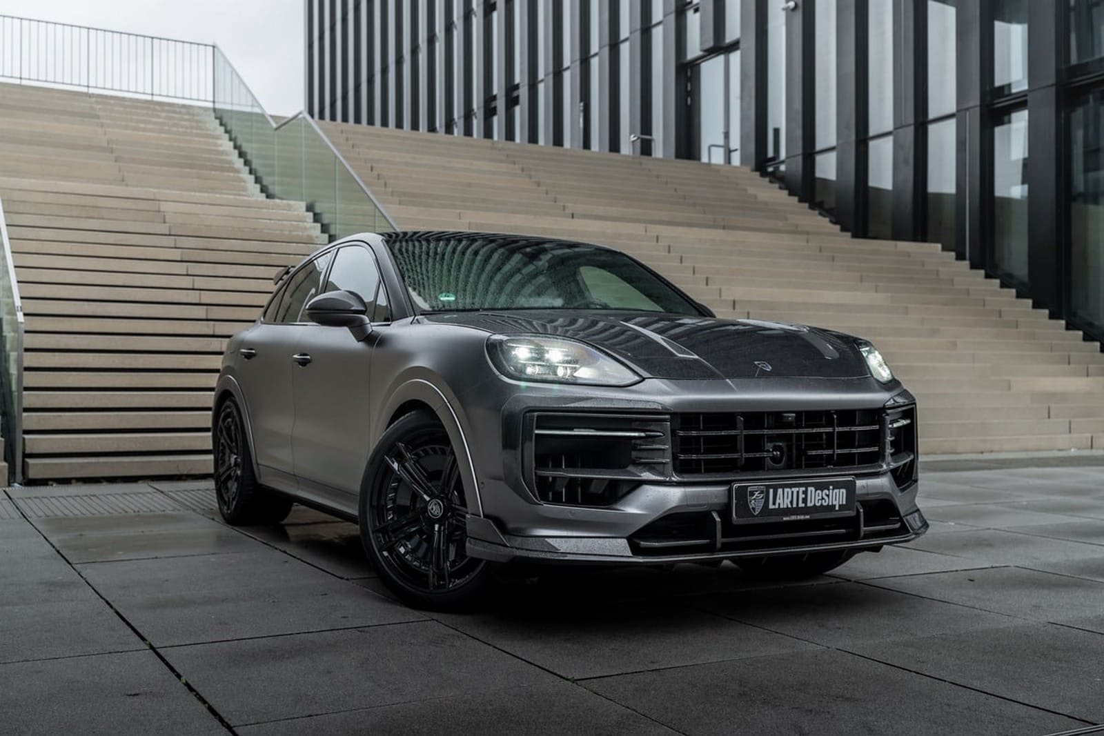 2025 - PORSCHE CAYENNE S COUPE BY LARTE DESIGN, foto 7