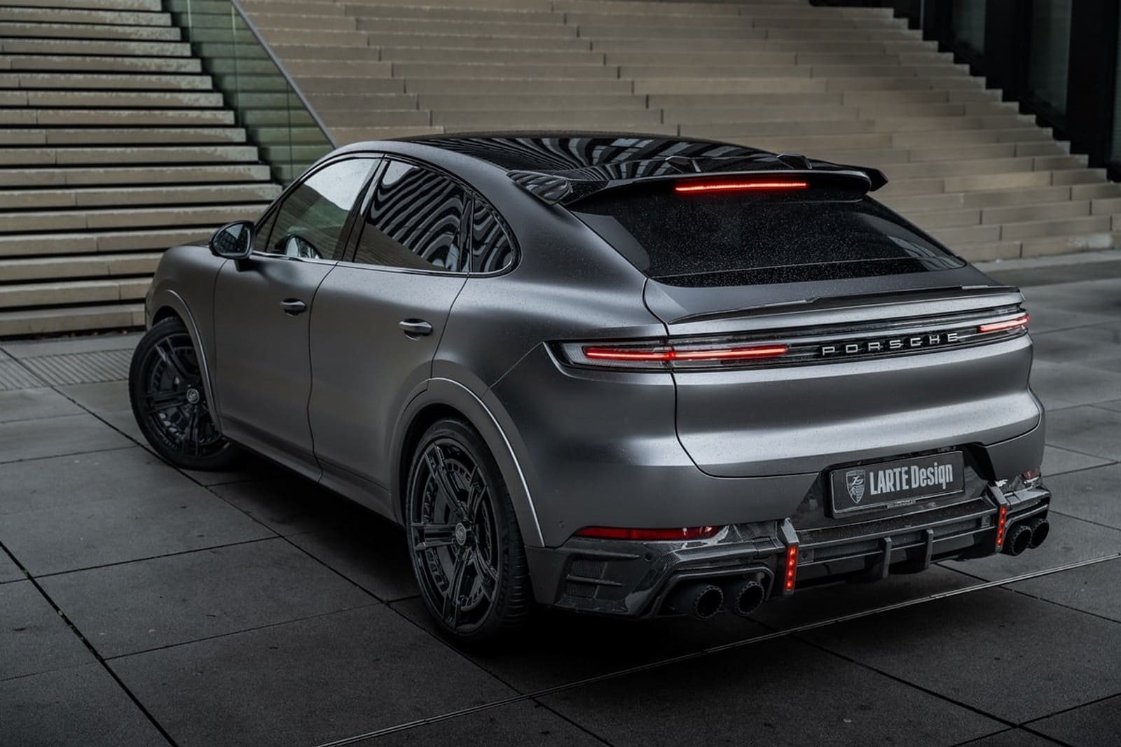 2025 - PORSCHE CAYENNE S COUPE BY LARTE DESIGN, foto 15