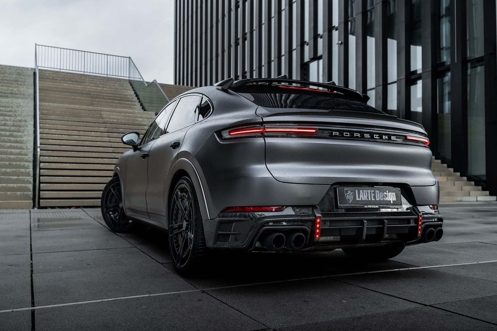 2025 - PORSCHE CAYENNE S COUPE BY LARTE DESIGN, foto 16