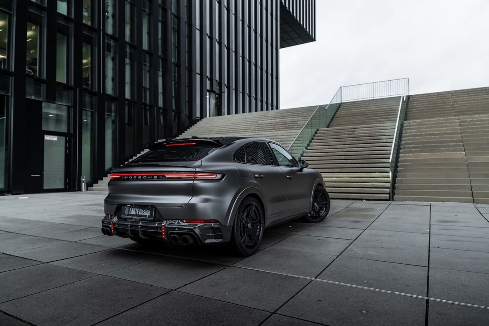 2025 - PORSCHE CAYENNE S COUPE BY LARTE DESIGN, foto 18