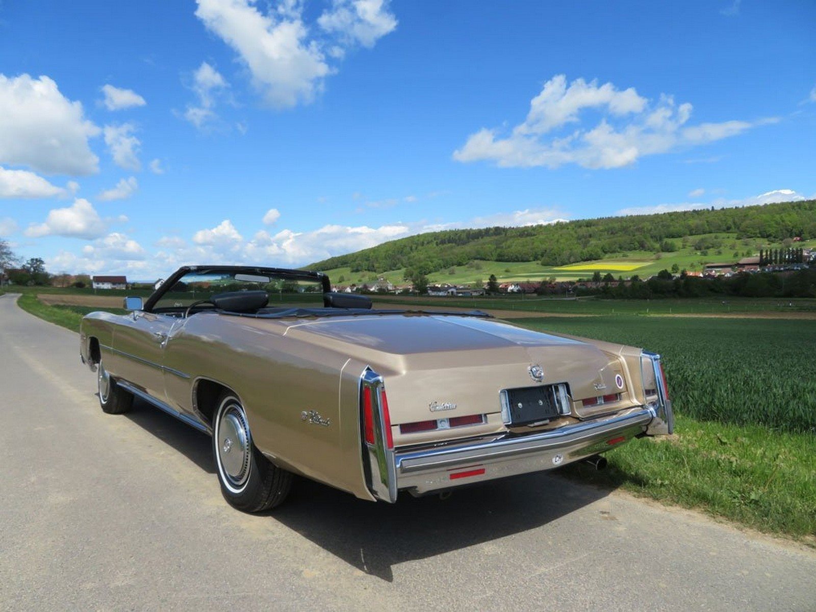 1976 - CADILLAC ELDORADO CONVERTIBLE FLORENTINE GOLD FIREMIST, foto 2