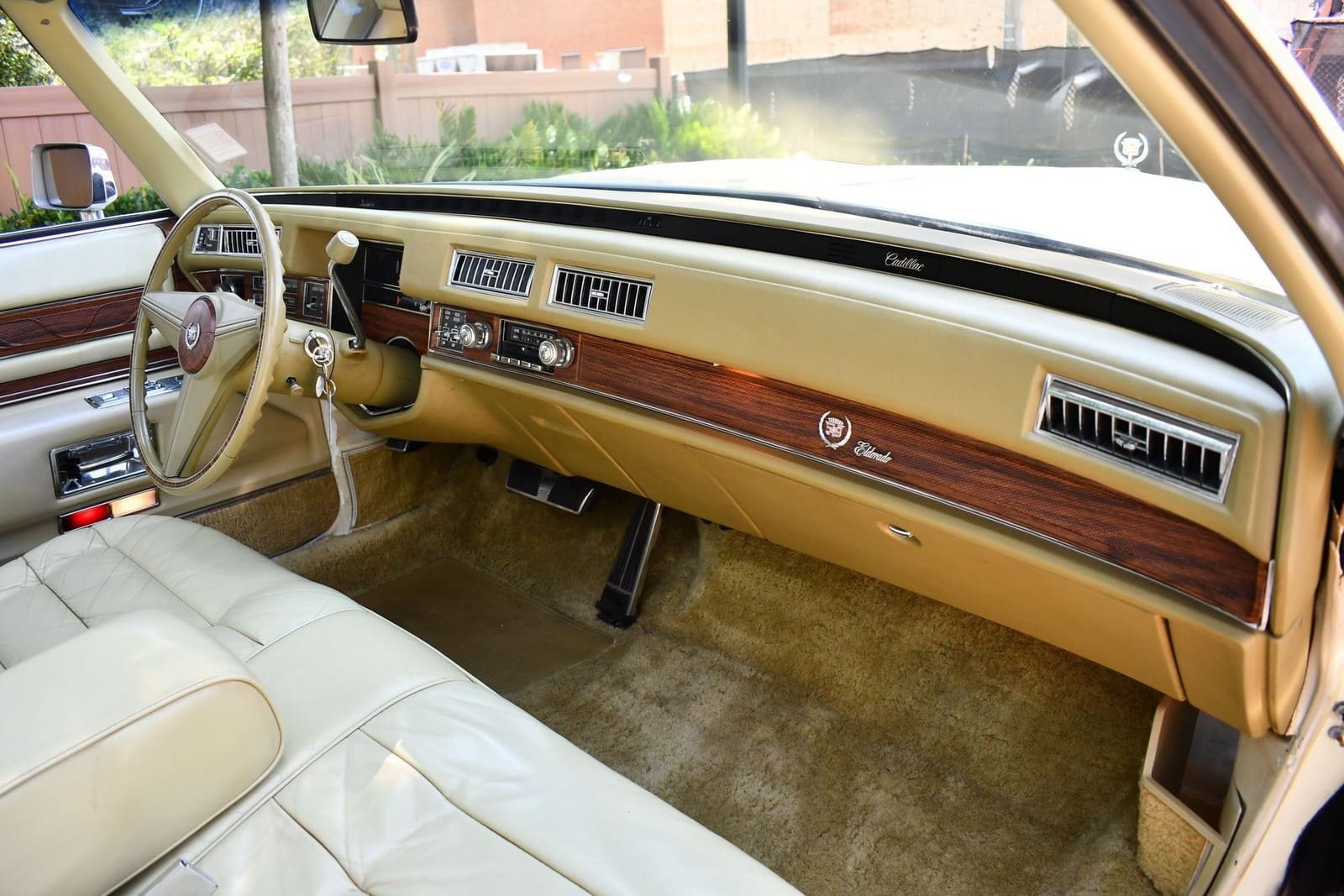 1976 - CADILLAC ELDORADO CONVERTIBLE PHOENICIAN IVORY, foto 17