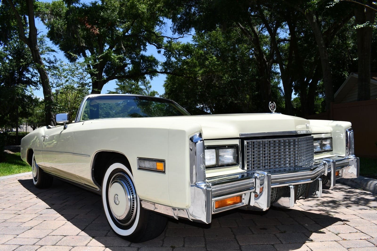 1976 - CADILLAC ELDORADO CONVERTIBLE PHOENICIAN IVORY, foto 18