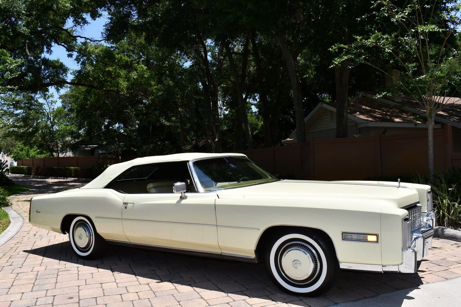 1976 - CADILLAC ELDORADO CONVERTIBLE PHOENICIAN IVORY, foto 24