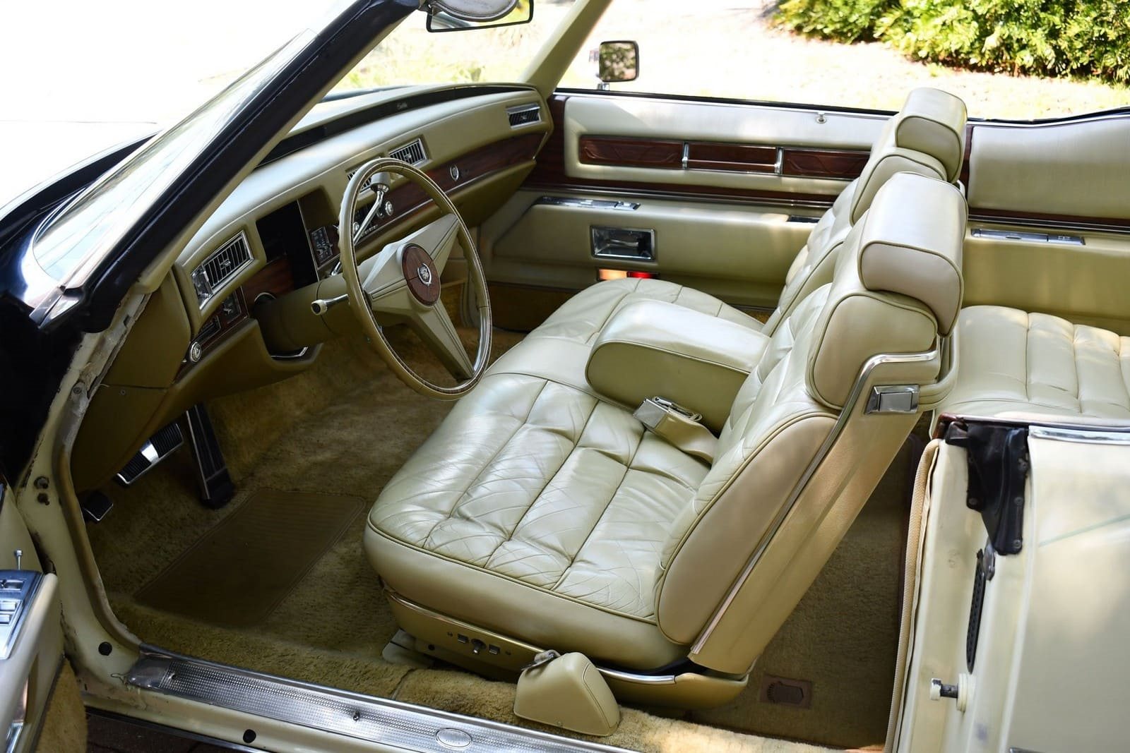 1976 - CADILLAC ELDORADO CONVERTIBLE PHOENICIAN IVORY, foto 27