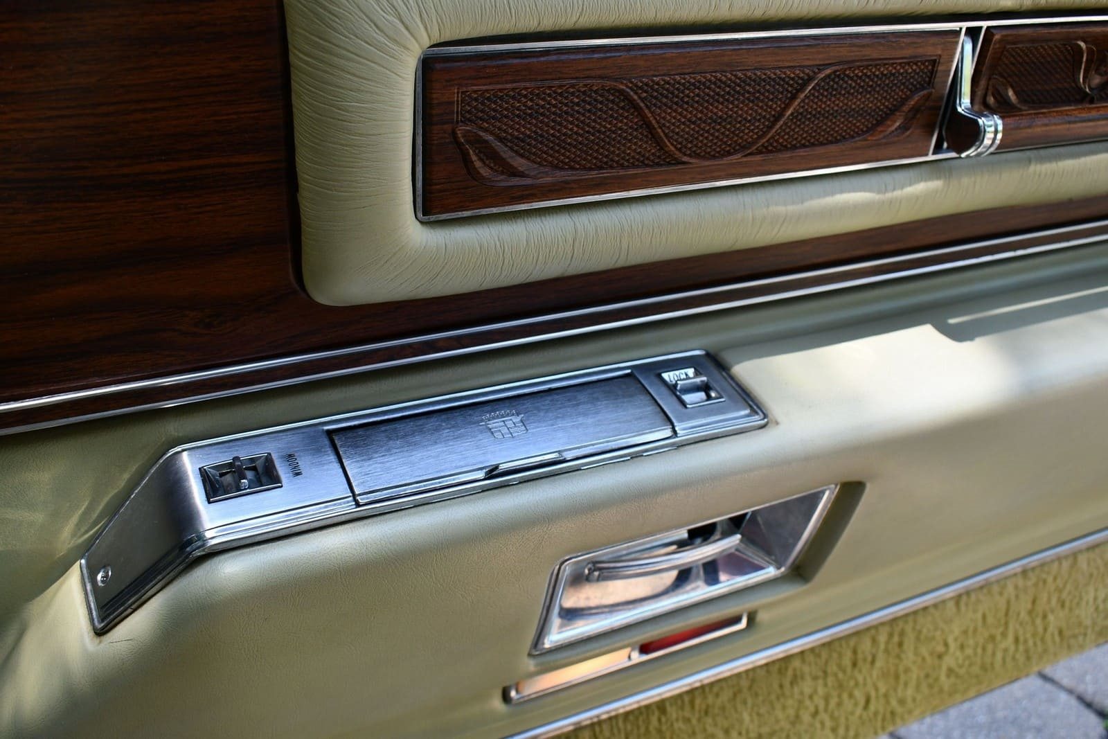 1976 - CADILLAC ELDORADO CONVERTIBLE PHOENICIAN IVORY, foto 34