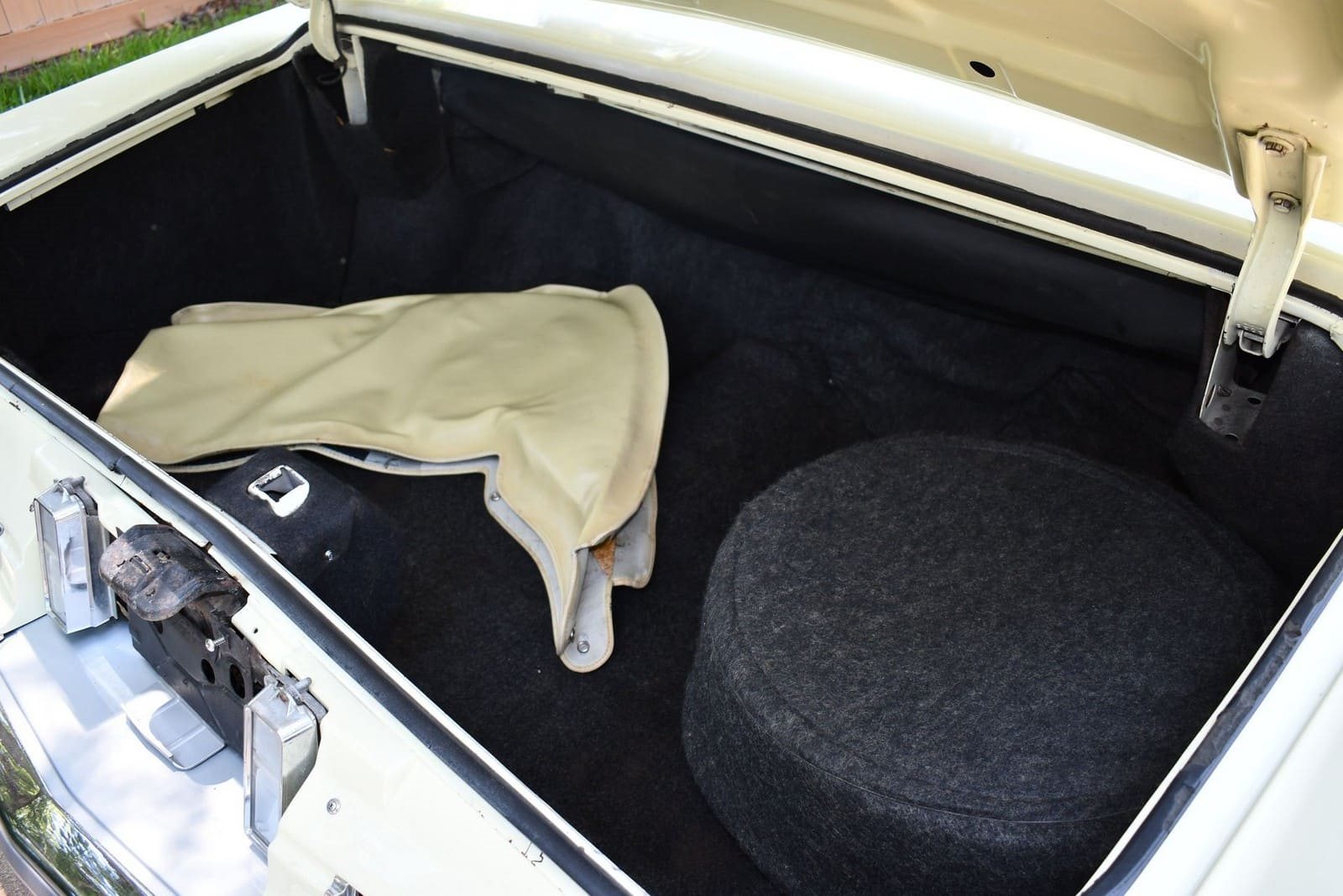 1976 - CADILLAC ELDORADO CONVERTIBLE PHOENICIAN IVORY, foto 38