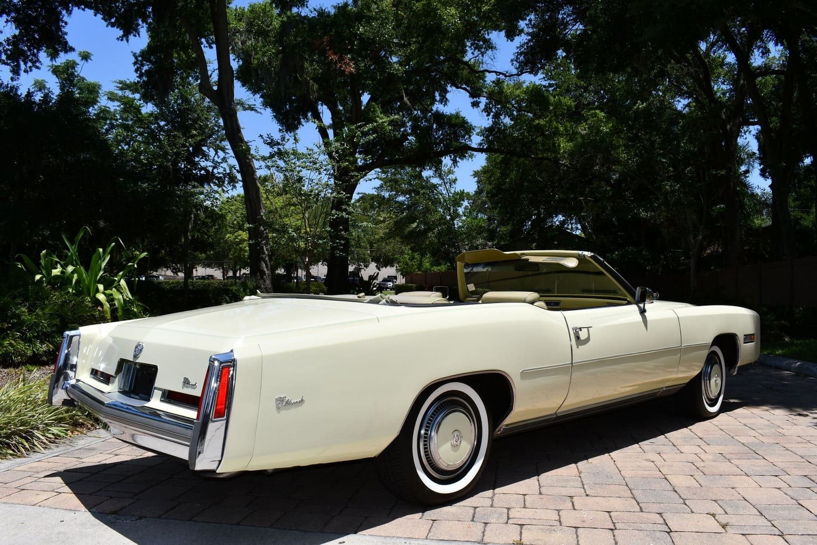 1976 - CADILLAC ELDORADO CONVERTIBLE PHOENICIAN IVORY, foto 47