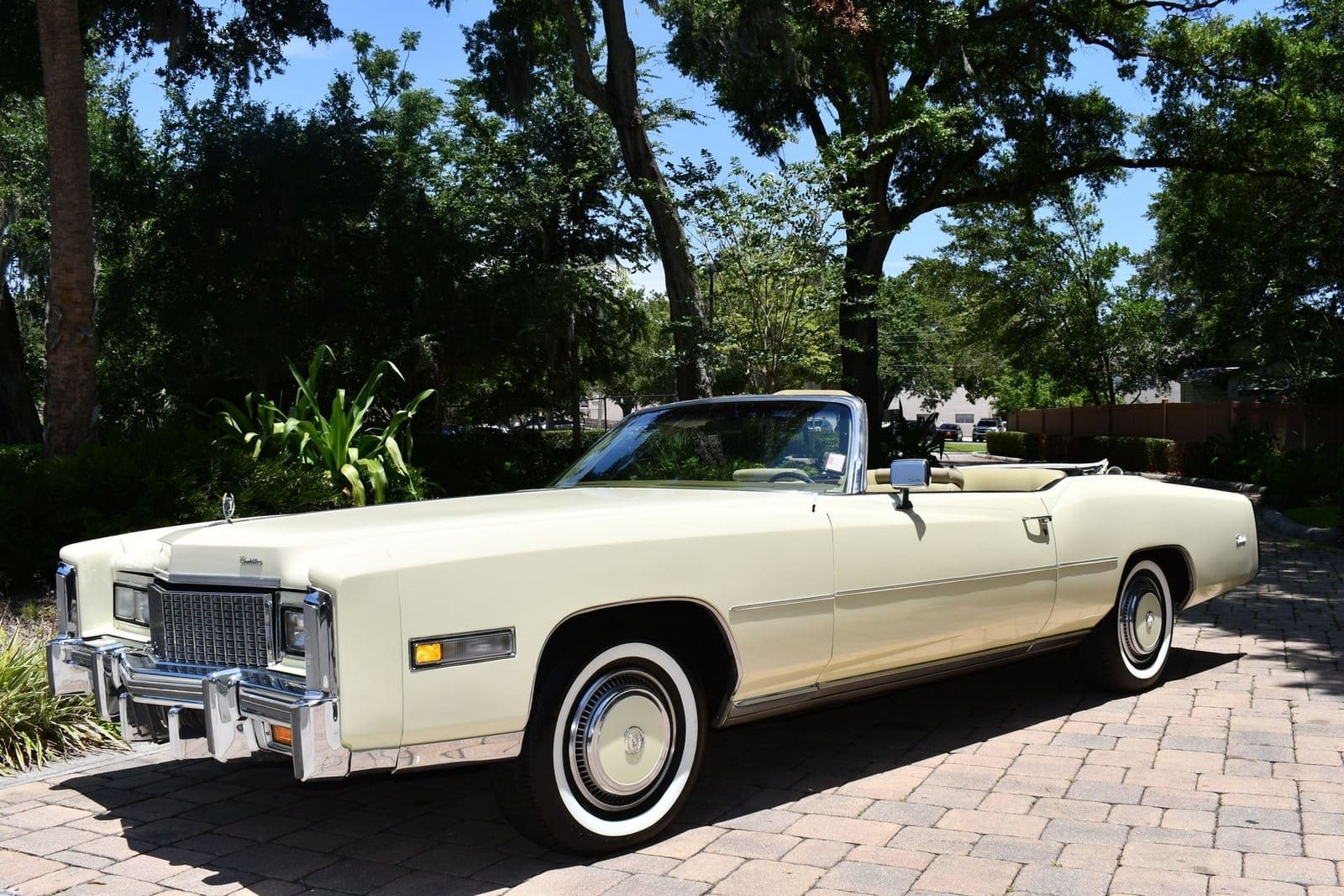 1976 - CADILLAC ELDORADO CONVERTIBLE PHOENICIAN IVORY, foto 52