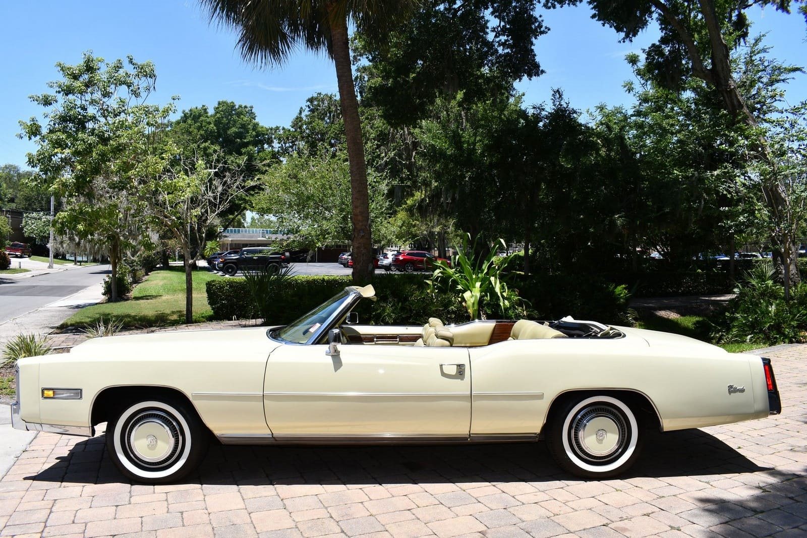 1976 - CADILLAC ELDORADO CONVERTIBLE PHOENICIAN IVORY, foto 53
