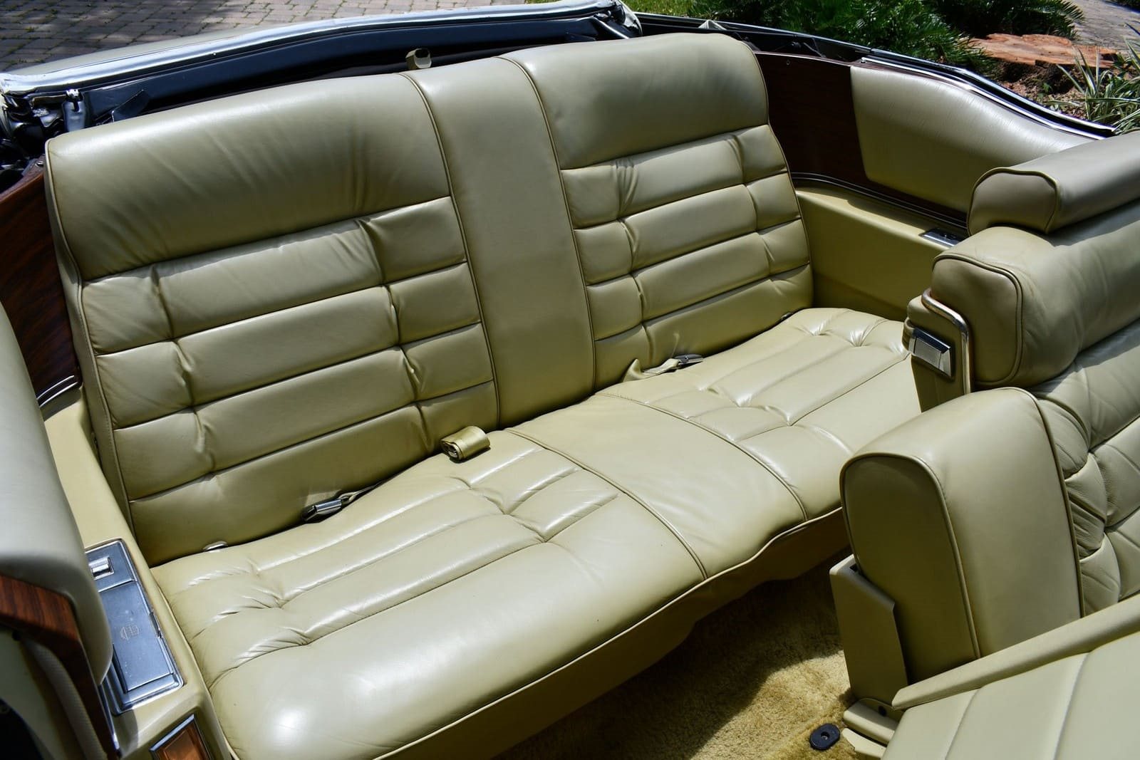 1976 - CADILLAC ELDORADO CONVERTIBLE PHOENICIAN IVORY, foto 56