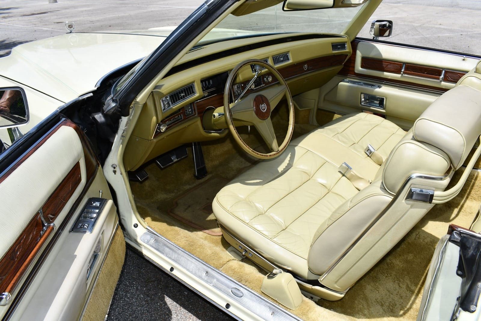 1976 - CADILLAC ELDORADO CONVERTIBLE PHOENICIAN IVORY, foto 59