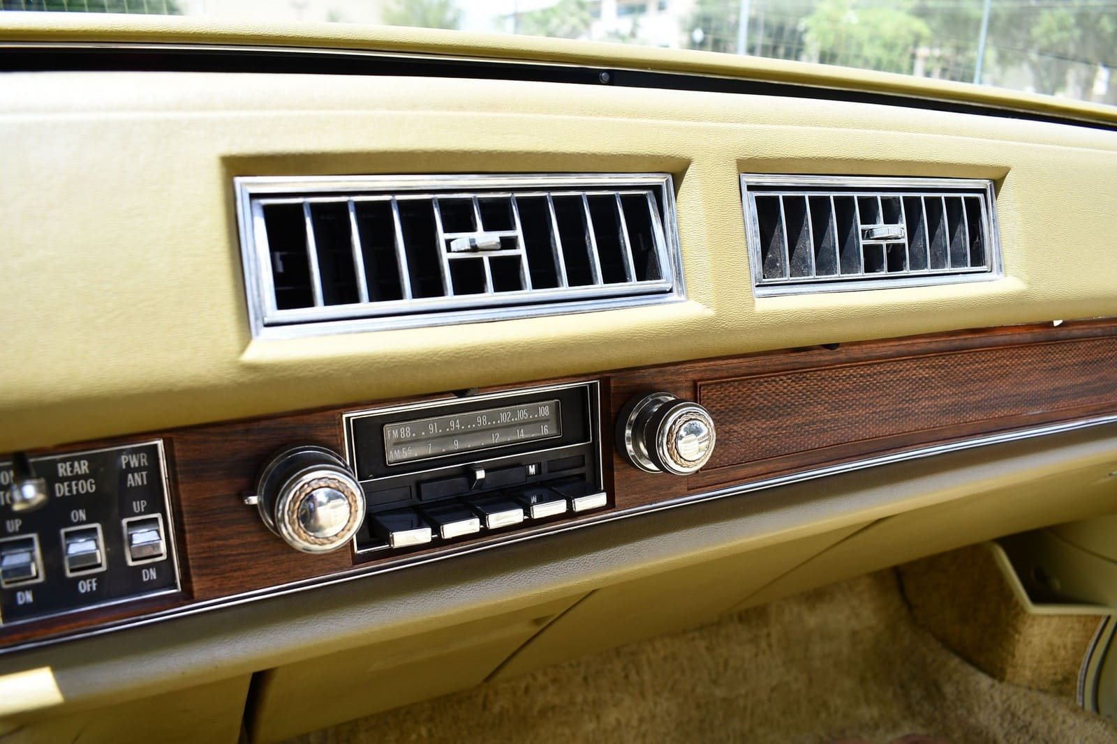 1976 - CADILLAC ELDORADO CONVERTIBLE PHOENICIAN IVORY, foto 65