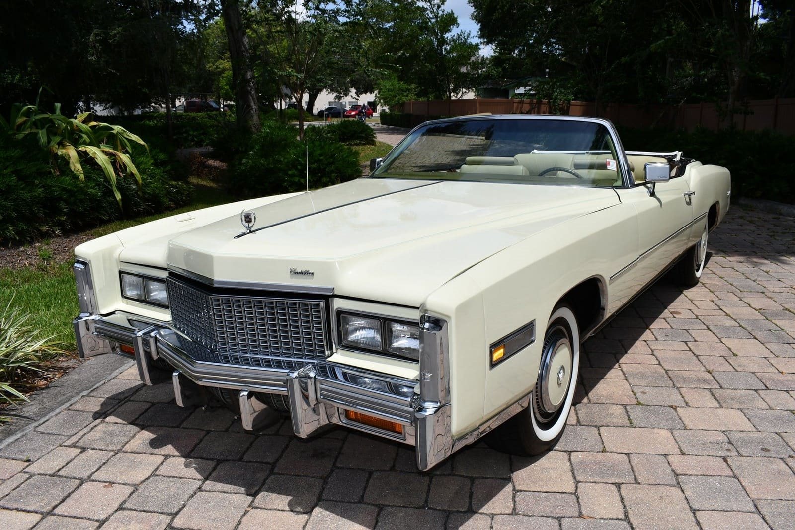 1976 - CADILLAC ELDORADO CONVERTIBLE PHOENICIAN IVORY, foto 74