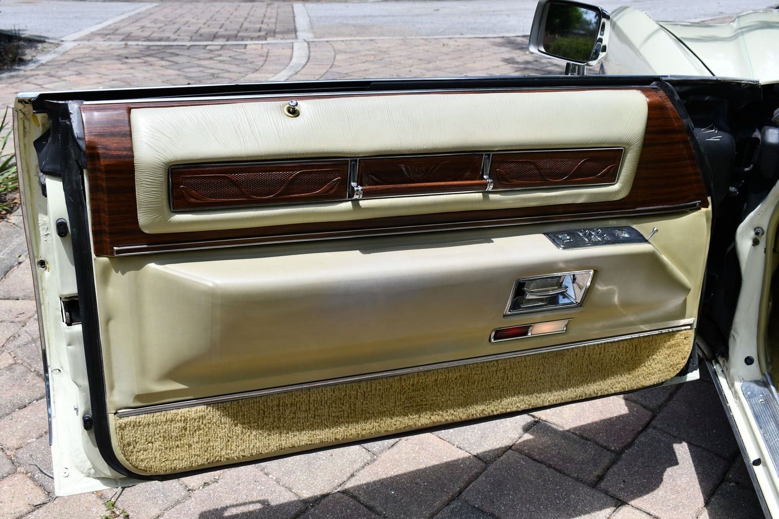 1976 - CADILLAC ELDORADO CONVERTIBLE PHOENICIAN IVORY, foto 86