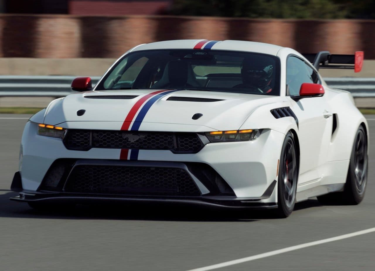 FORD MUSTANG GTD SPIRIT OF AMERICA, foto 2