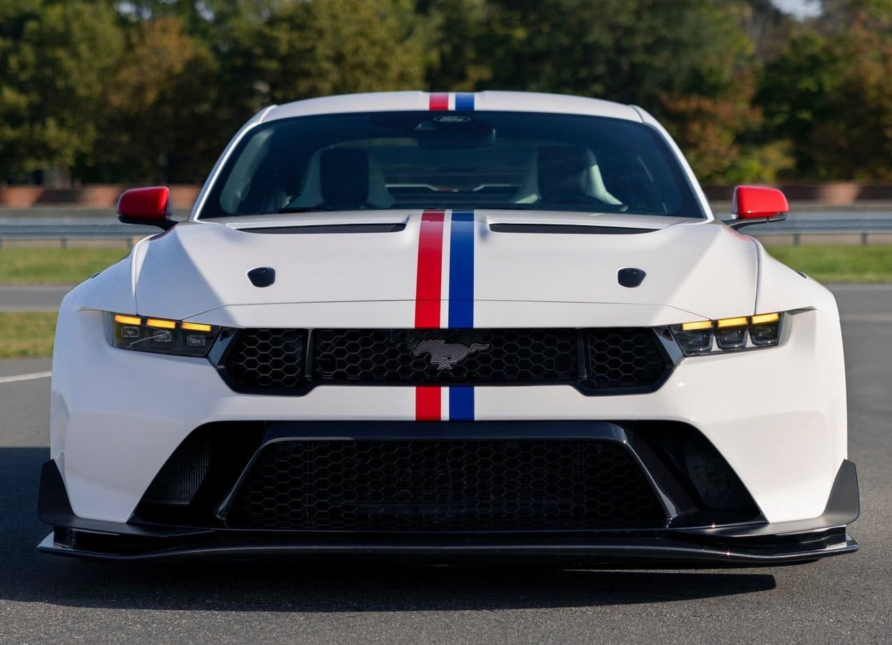 FORD MUSTANG GTD SPIRIT OF AMERICA, foto 6