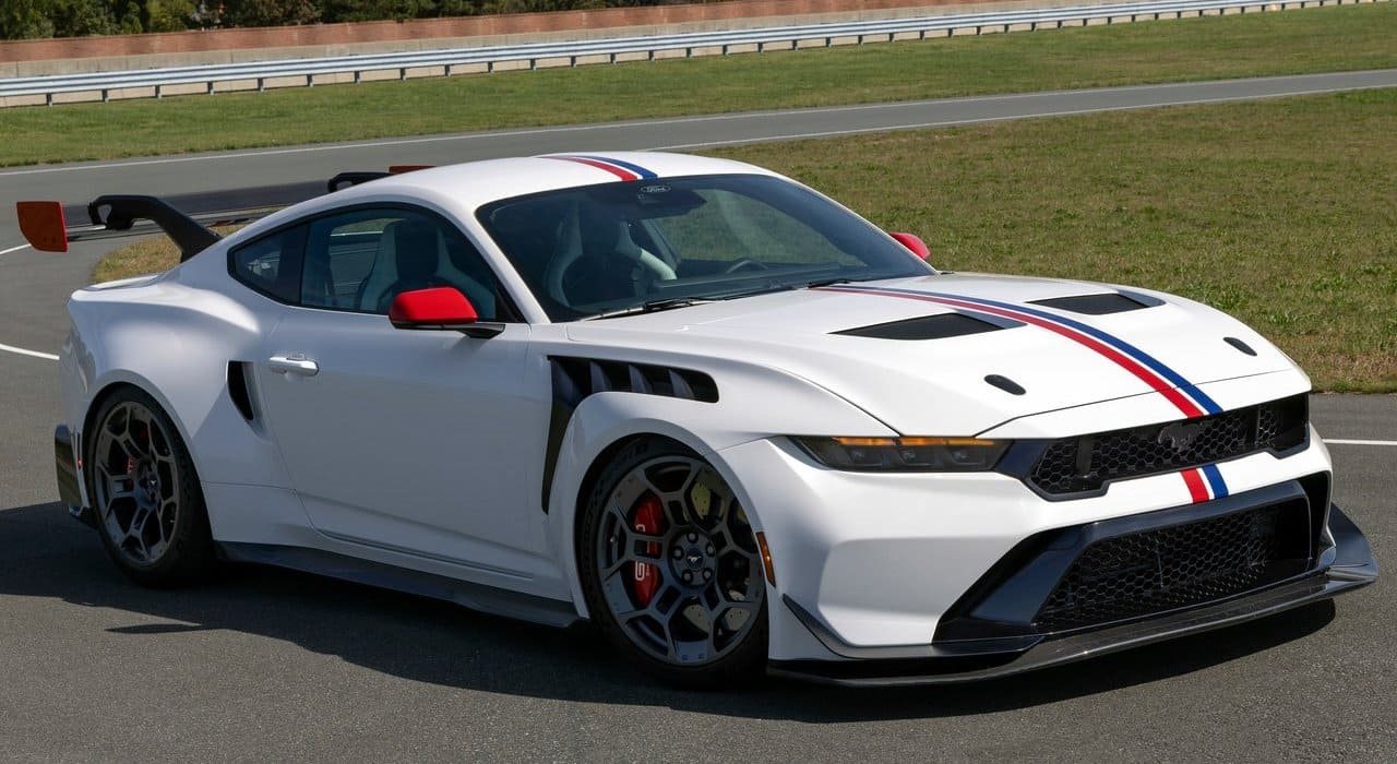 FORD MUSTANG GTD SPIRIT OF AMERICA, foto 17