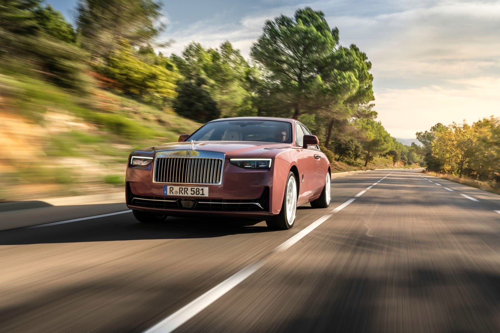2025 - ROLLS-ROYCE GHOST SERIES II ‘ENDEAVOUR’ IN EMPERADOR TRUFFLE, foto 3