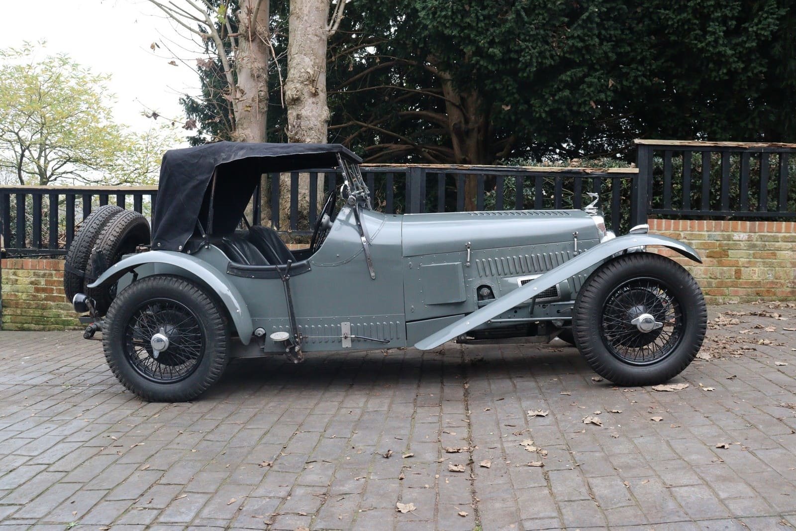 TRIUMPH GLORIA SUPERCHARGED SPECIAL, foto 2