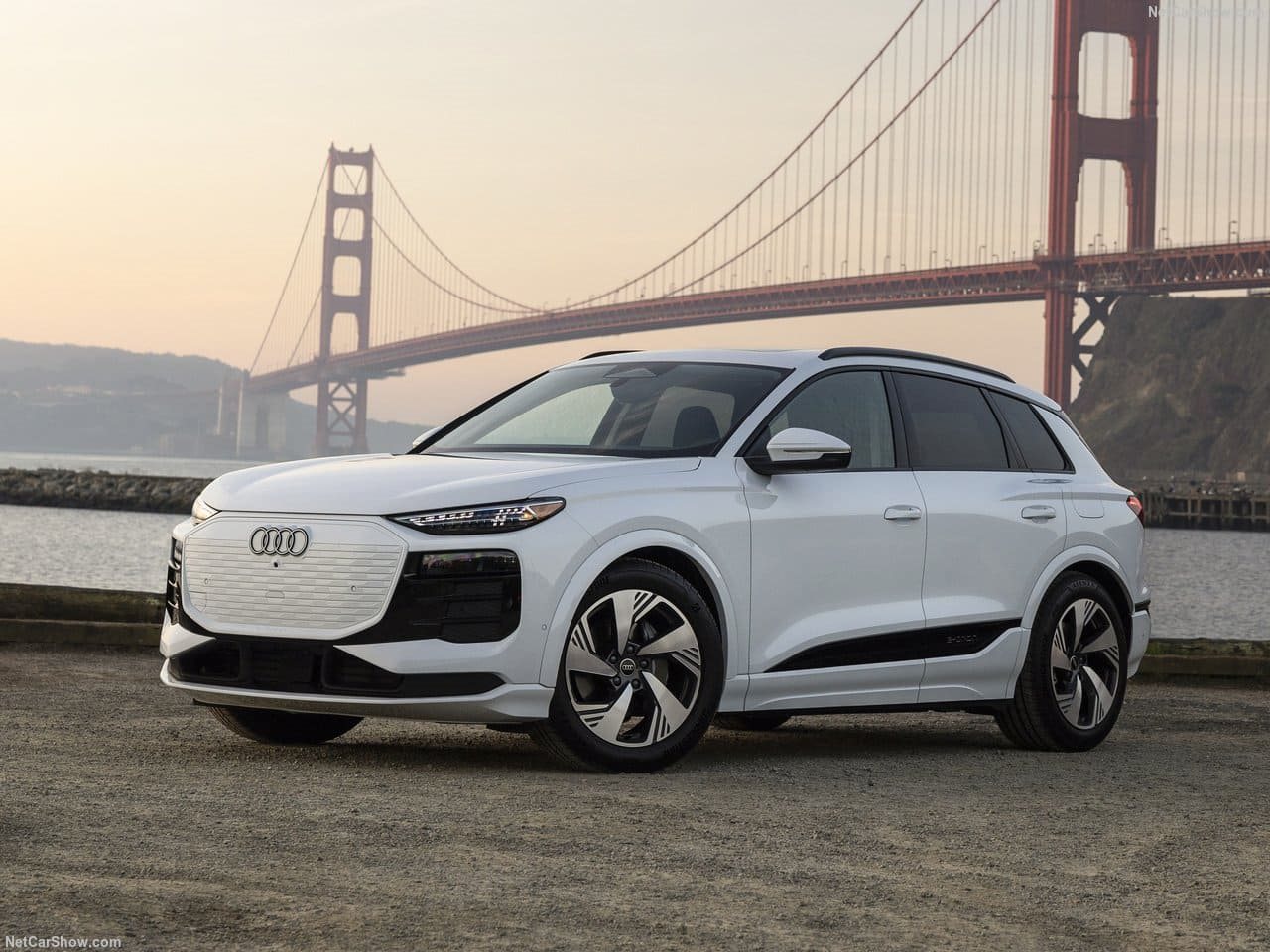 AUDI Q6 E-TRON US VERSION, foto 7