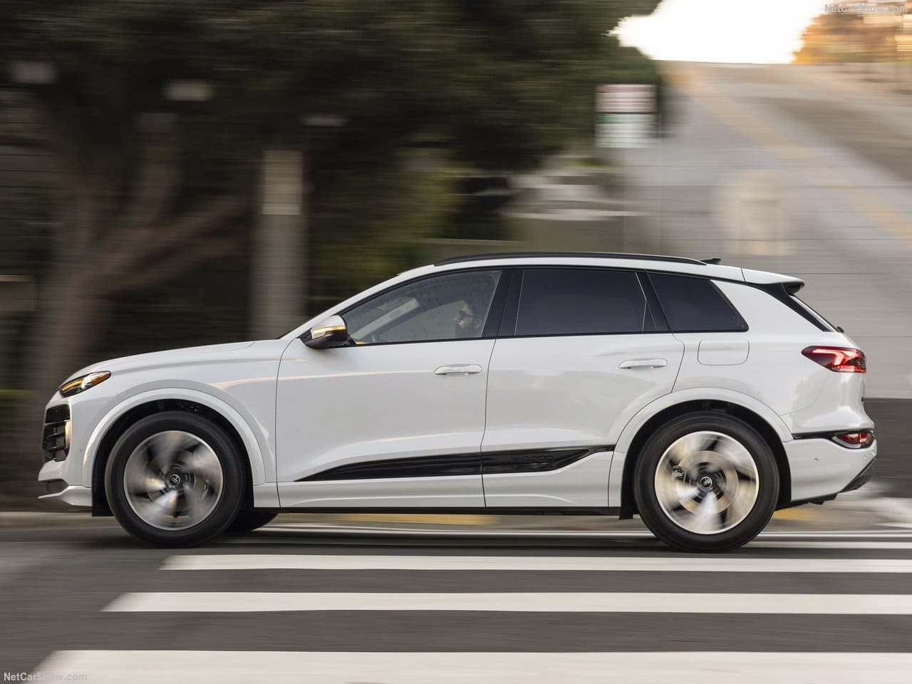 AUDI Q6 E-TRON US VERSION, foto 42