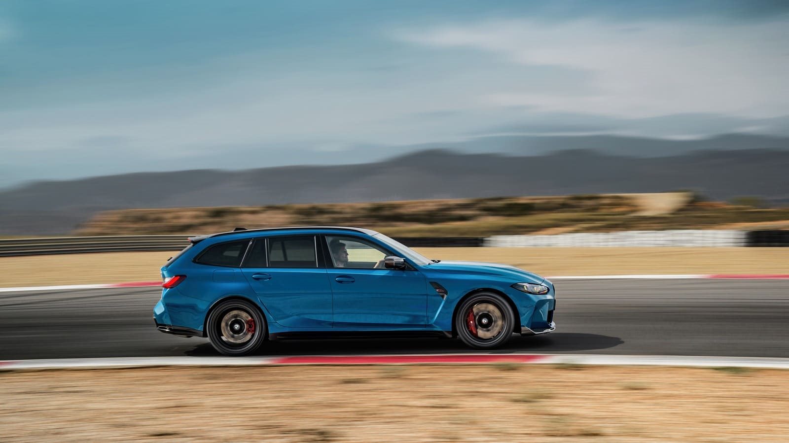 2025 - BMW M3 CS TOURING, foto 30