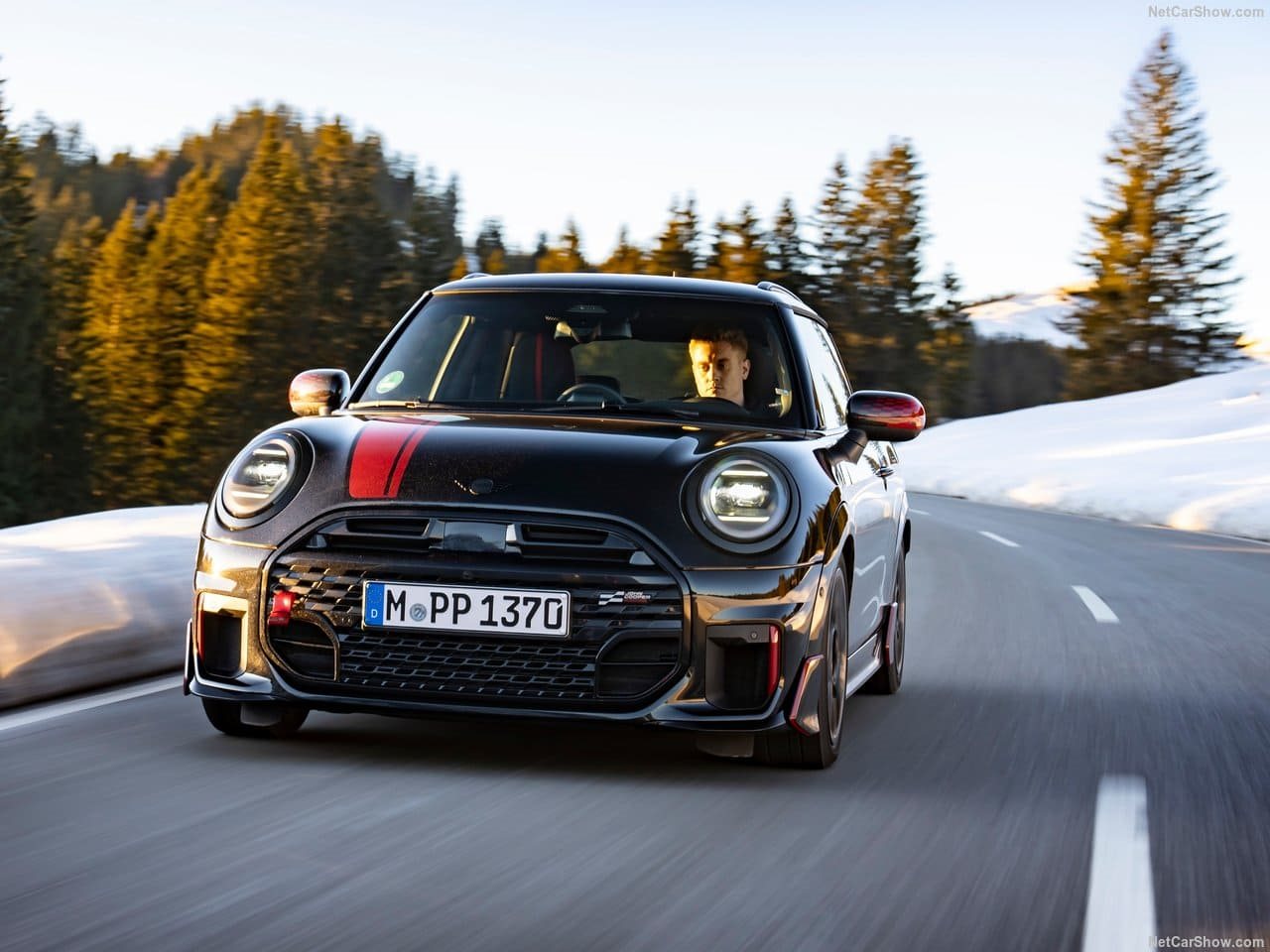 MINI JOHN COOPER WORKS WITH GENUINE ACCESSORIES, foto 14