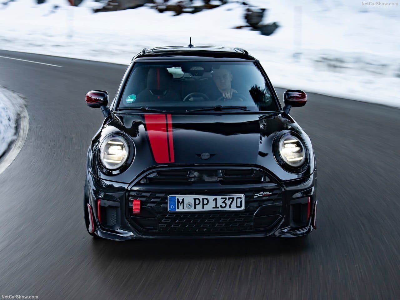 MINI JOHN COOPER WORKS WITH GENUINE ACCESSORIES, foto 33