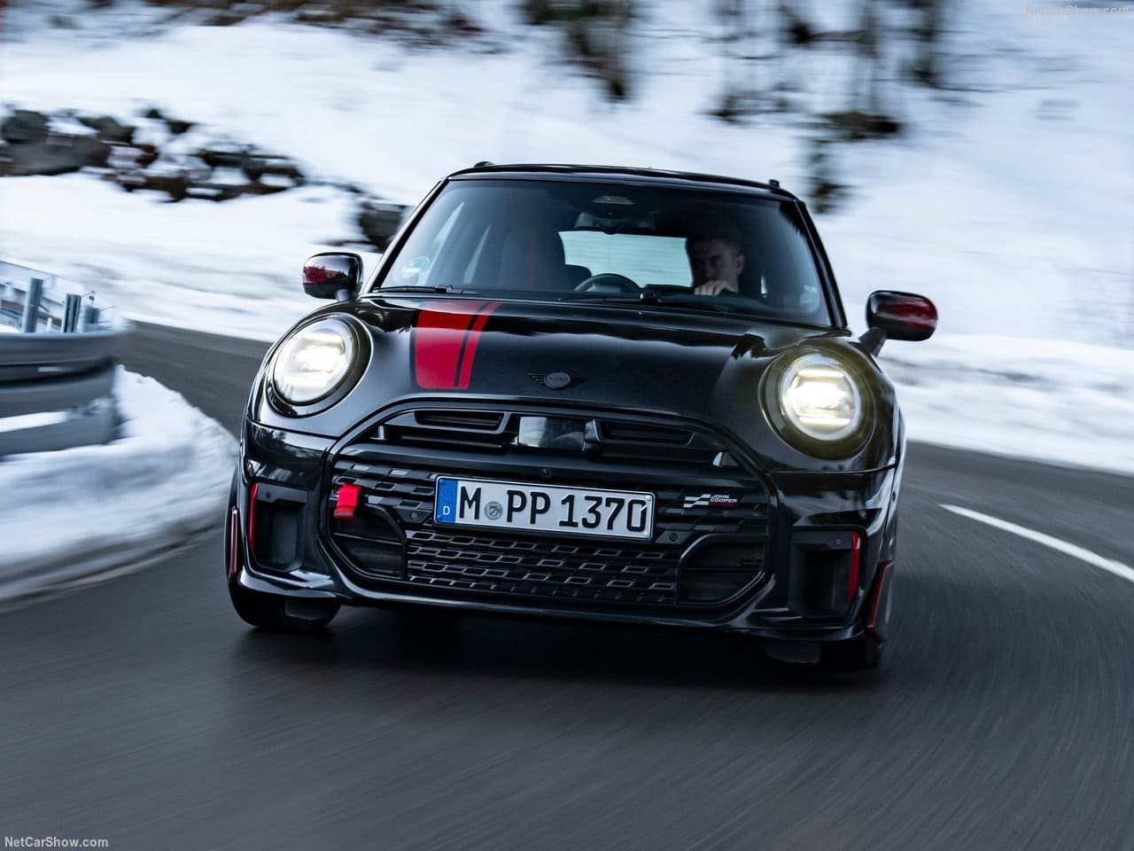 MINI JOHN COOPER WORKS WITH GENUINE ACCESSORIES, foto 34