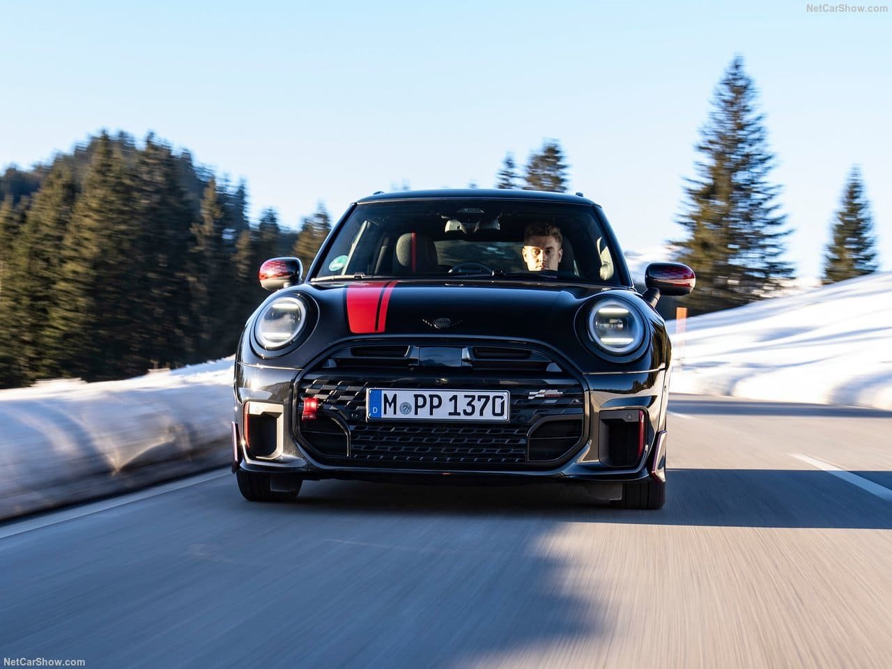 MINI JOHN COOPER WORKS WITH GENUINE ACCESSORIES, foto 36