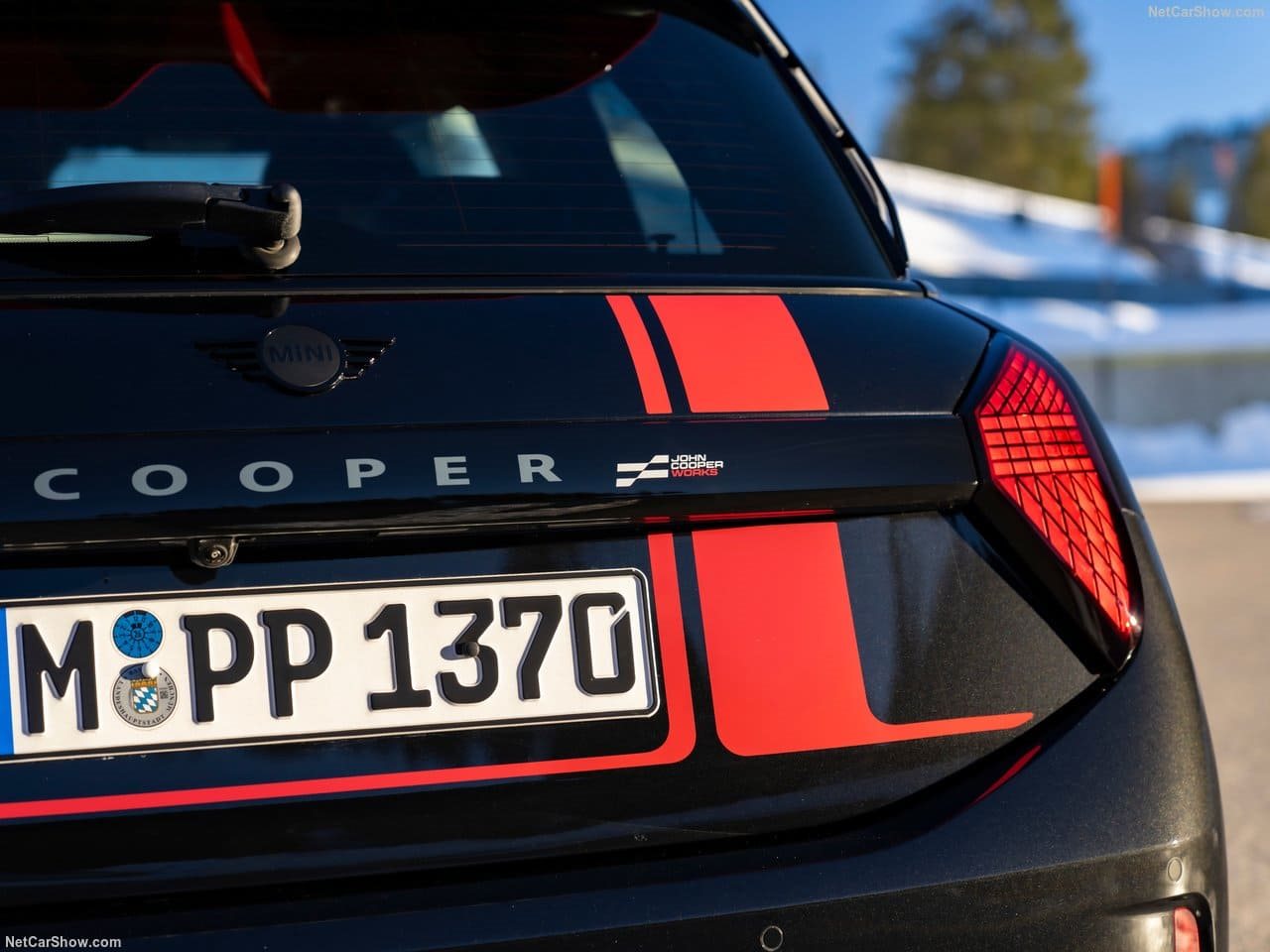 MINI JOHN COOPER WORKS WITH GENUINE ACCESSORIES, foto 45