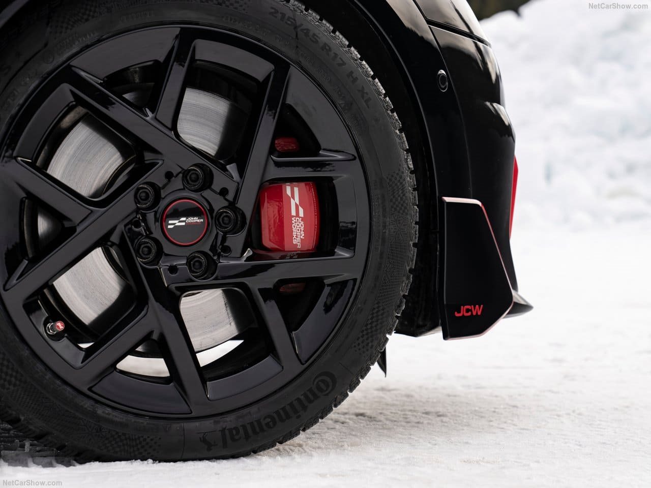 MINI JOHN COOPER WORKS WITH GENUINE ACCESSORIES, foto 49