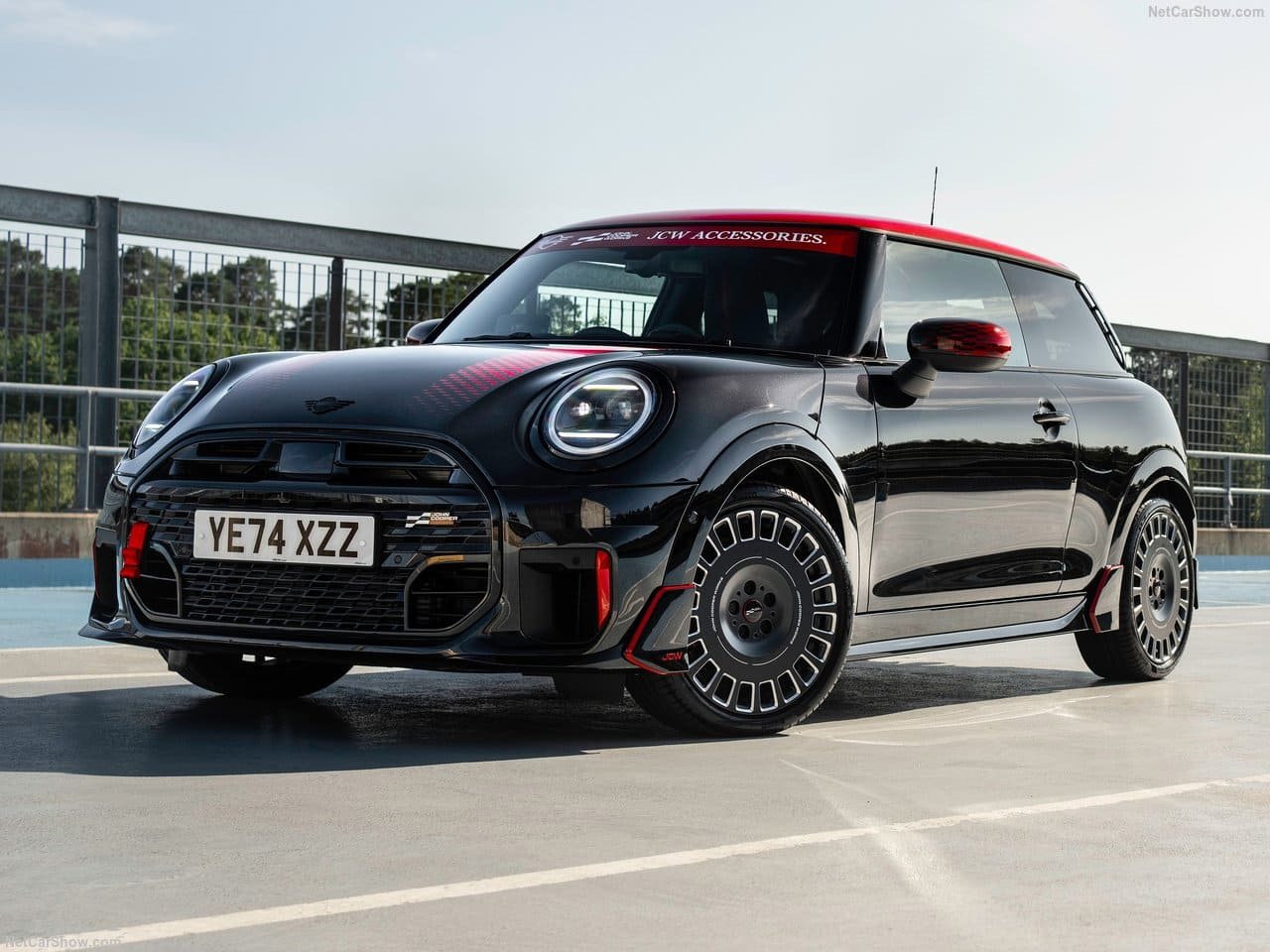 MINI JOHN COOPER WORKS WITH GENUINE ACCESSORIES, foto 78