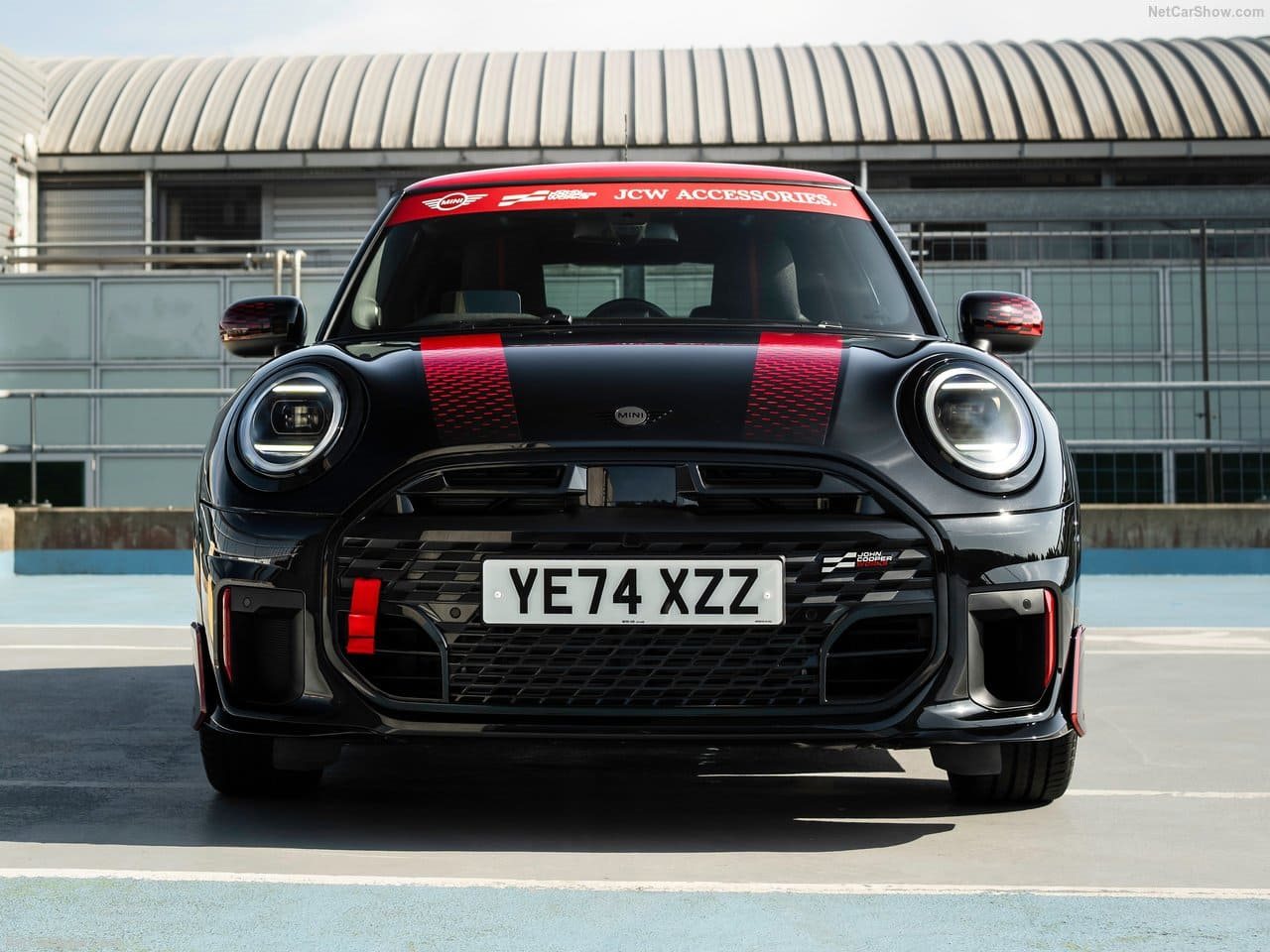 MINI JOHN COOPER WORKS WITH GENUINE ACCESSORIES, foto 81