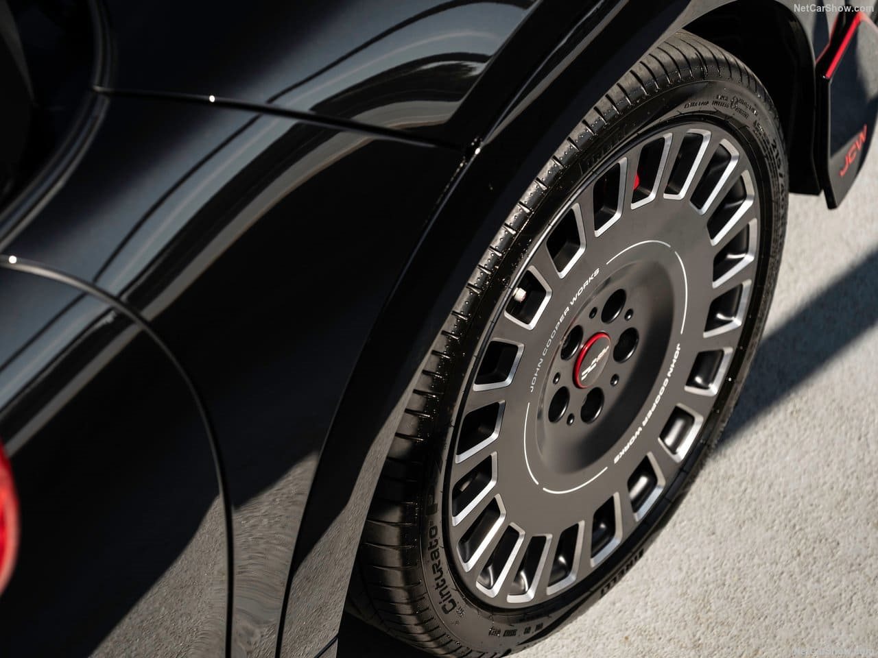 MINI JOHN COOPER WORKS WITH GENUINE ACCESSORIES, foto 90