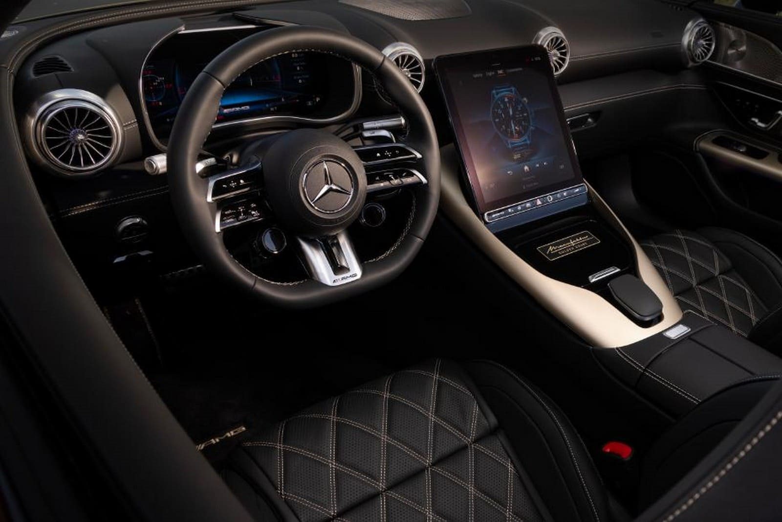 2025 - MERCEDES-AMG SL 63 MANUFAKTUR GOLDEN COAST, foto 12
