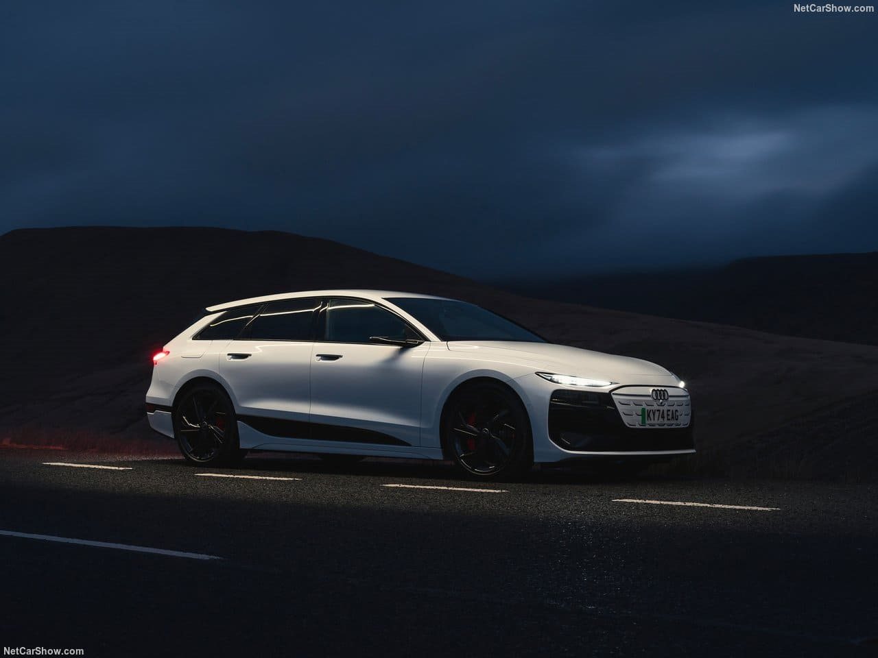 2025 - AUDI S6 AVANT E-TRON UK VERSION, foto 1