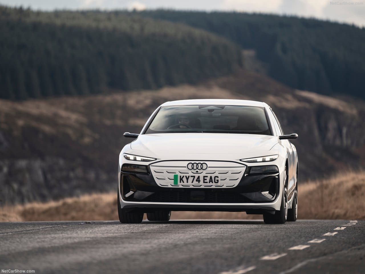 2025 - AUDI S6 AVANT E-TRON UK VERSION, foto 7
