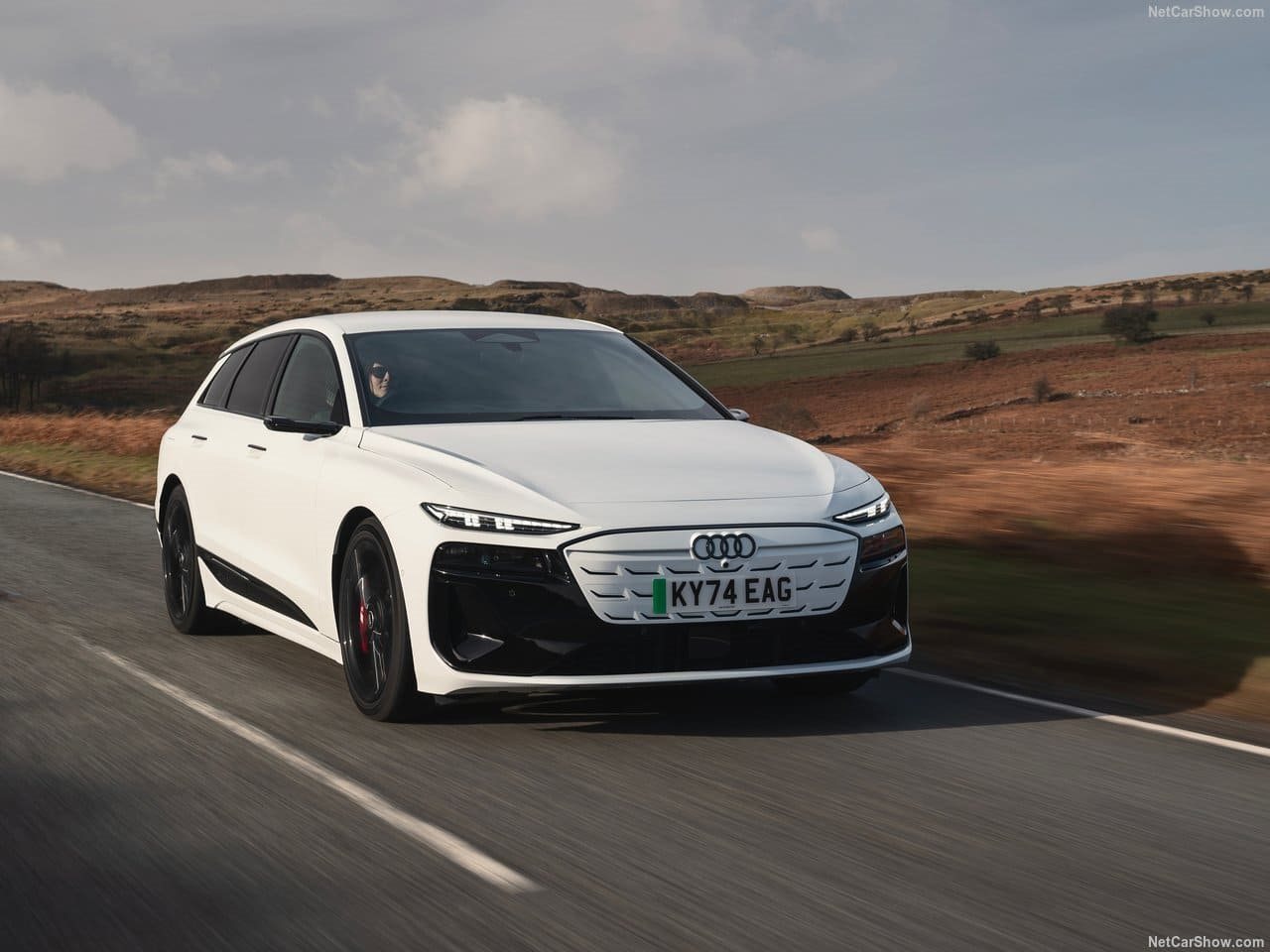 2025 - AUDI S6 AVANT E-TRON UK VERSION, foto 14