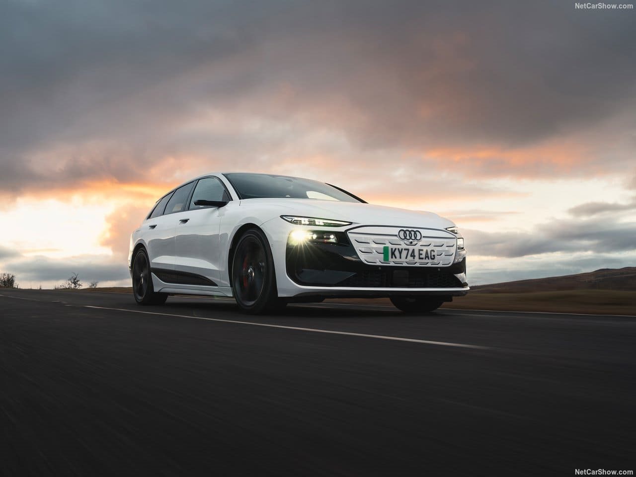 2025 - AUDI S6 AVANT E-TRON UK VERSION, foto 20