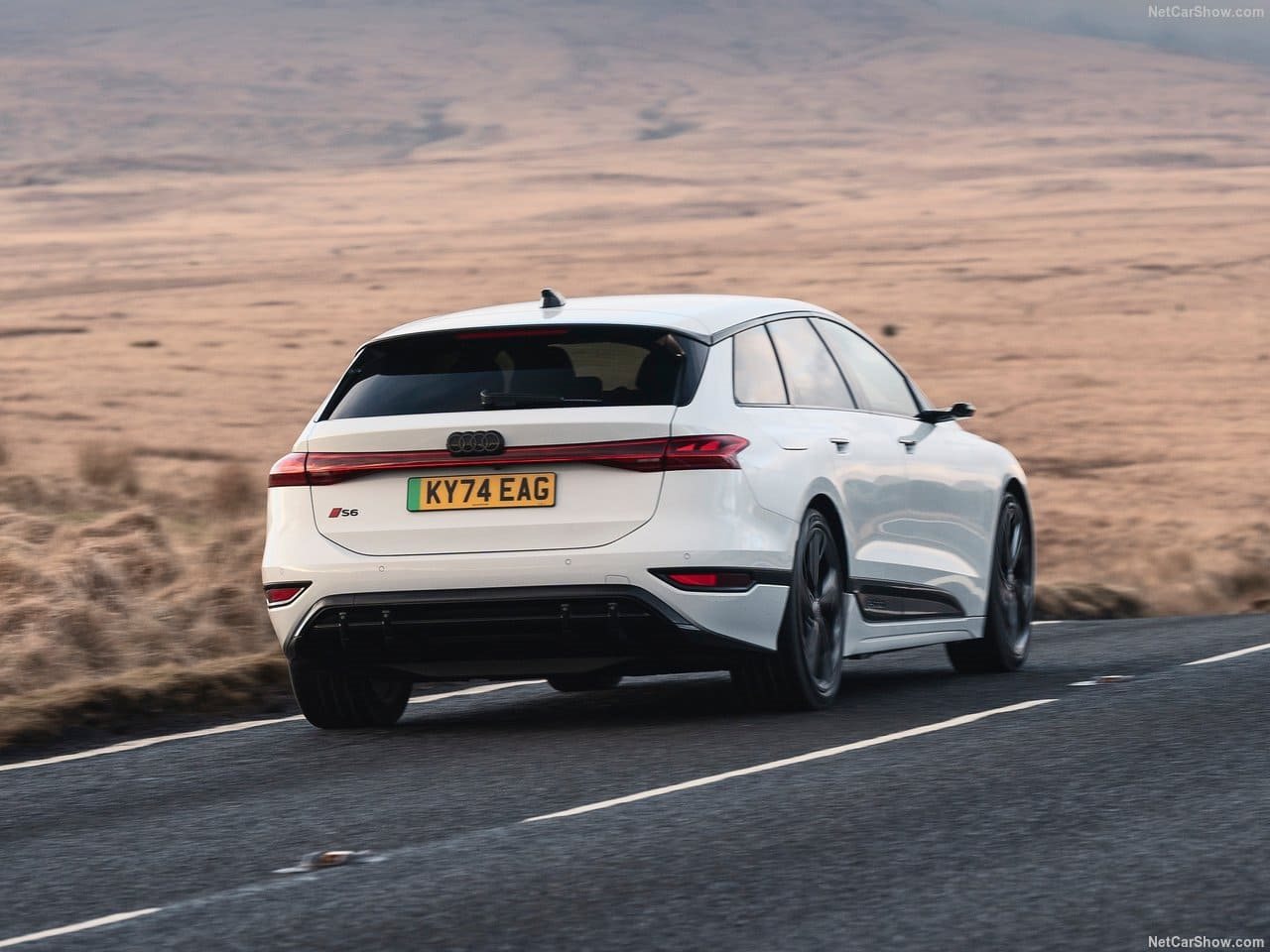 2025 - AUDI S6 AVANT E-TRON UK VERSION, foto 34