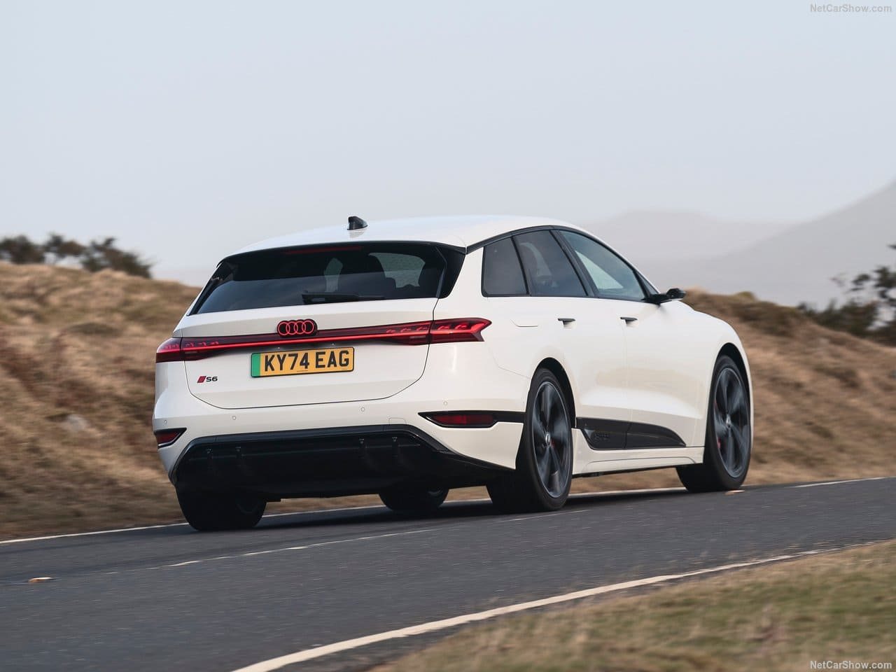 2025 - AUDI S6 AVANT E-TRON UK VERSION, foto 35
