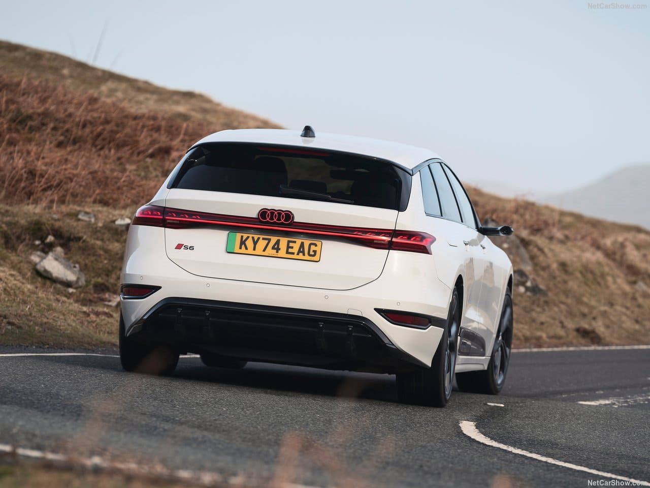 2025 - AUDI S6 AVANT E-TRON UK VERSION, foto 41