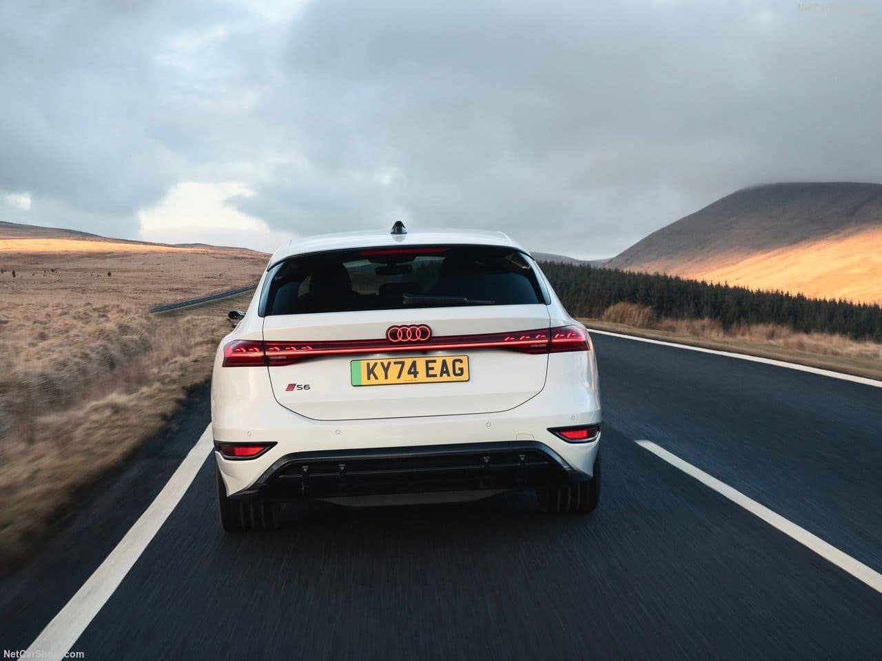 2025 - AUDI S6 AVANT E-TRON UK VERSION, foto 48