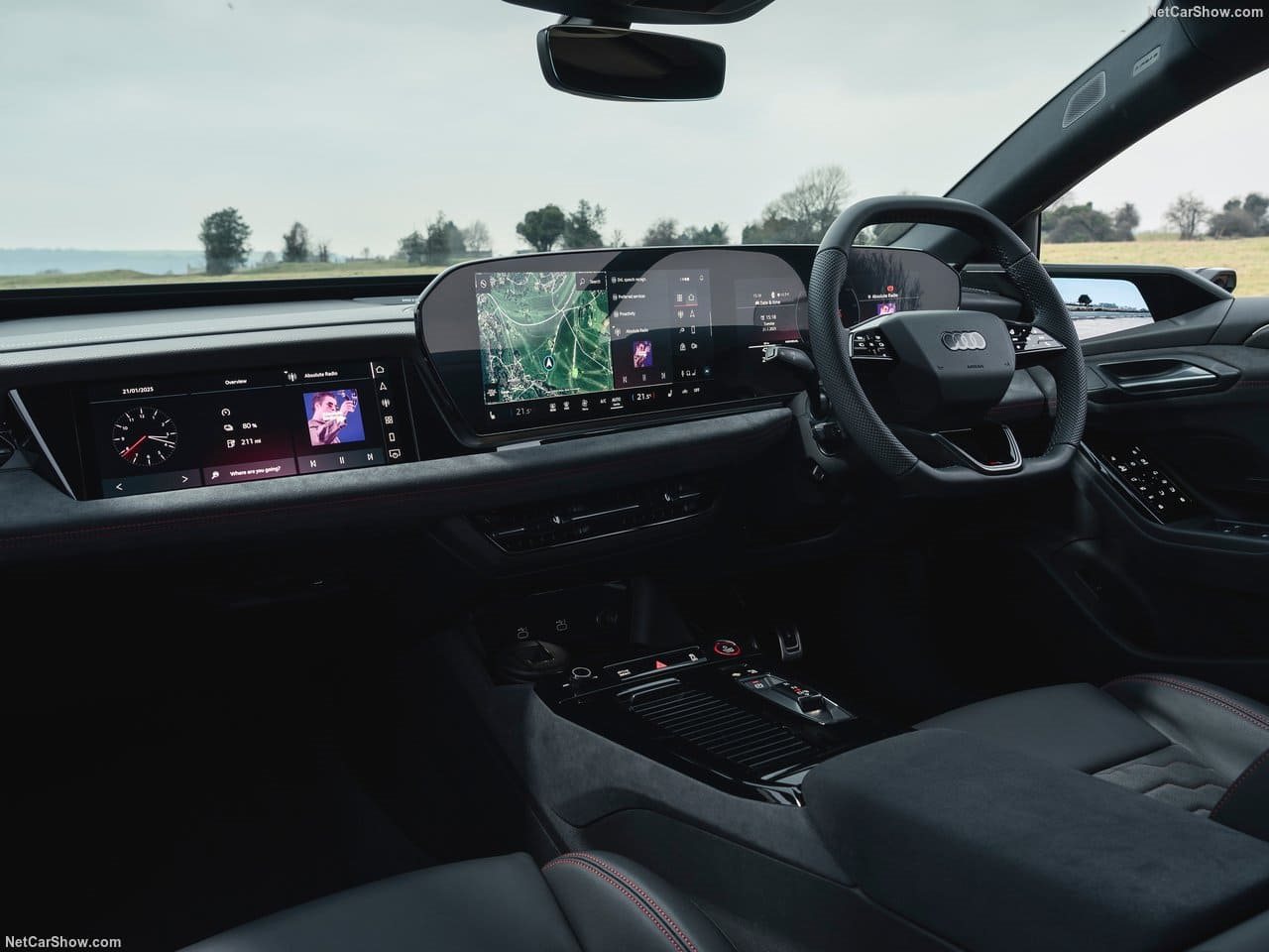 2025 - AUDI S6 AVANT E-TRON UK VERSION, foto 53