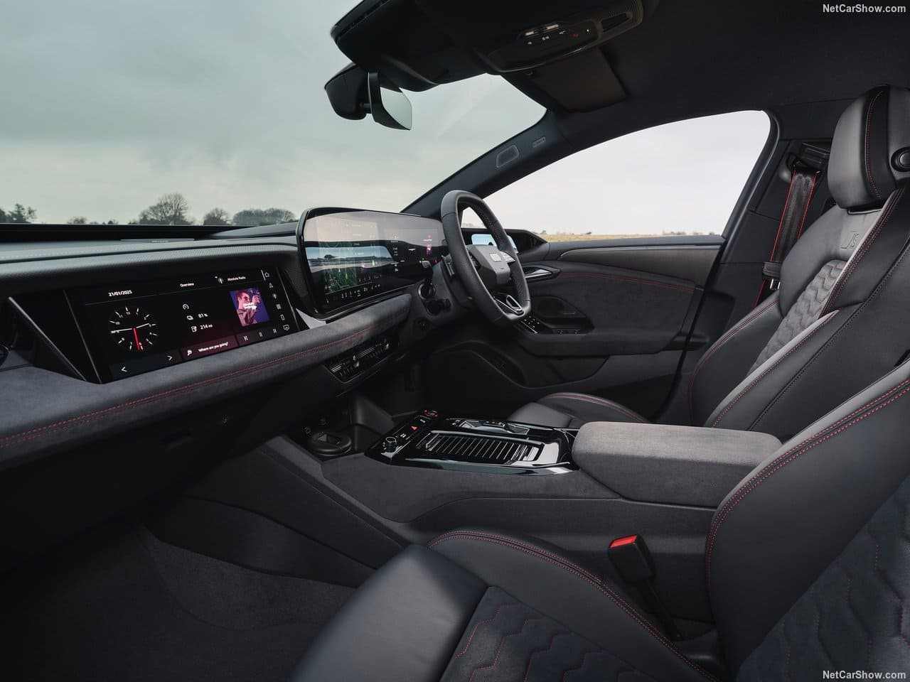 2025 - AUDI S6 AVANT E-TRON UK VERSION, foto 55