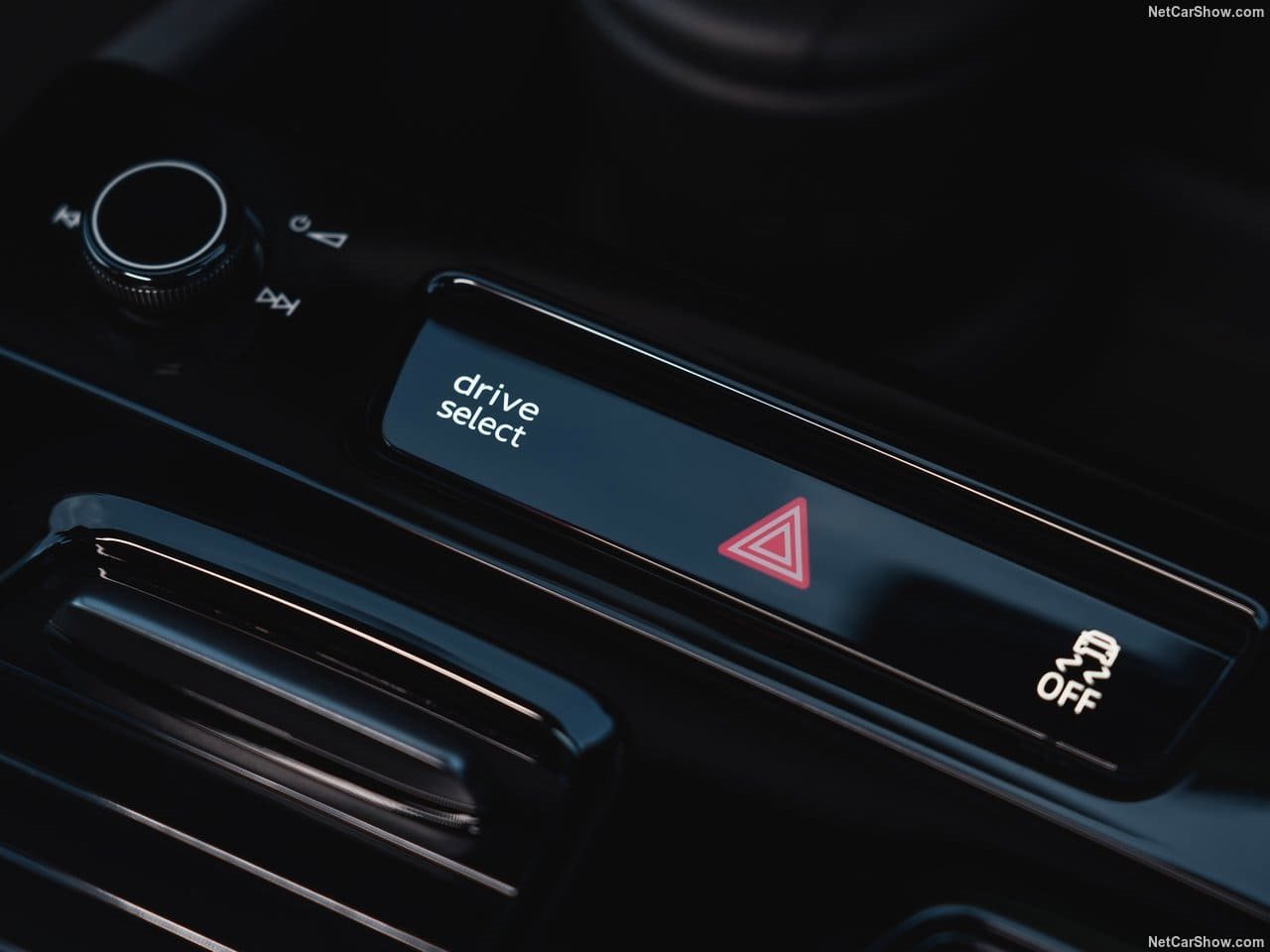 2025 - AUDI S6 AVANT E-TRON UK VERSION, foto 79