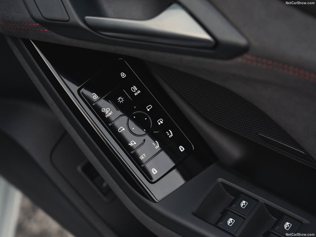 2025 - AUDI S6 AVANT E-TRON UK VERSION, foto 80